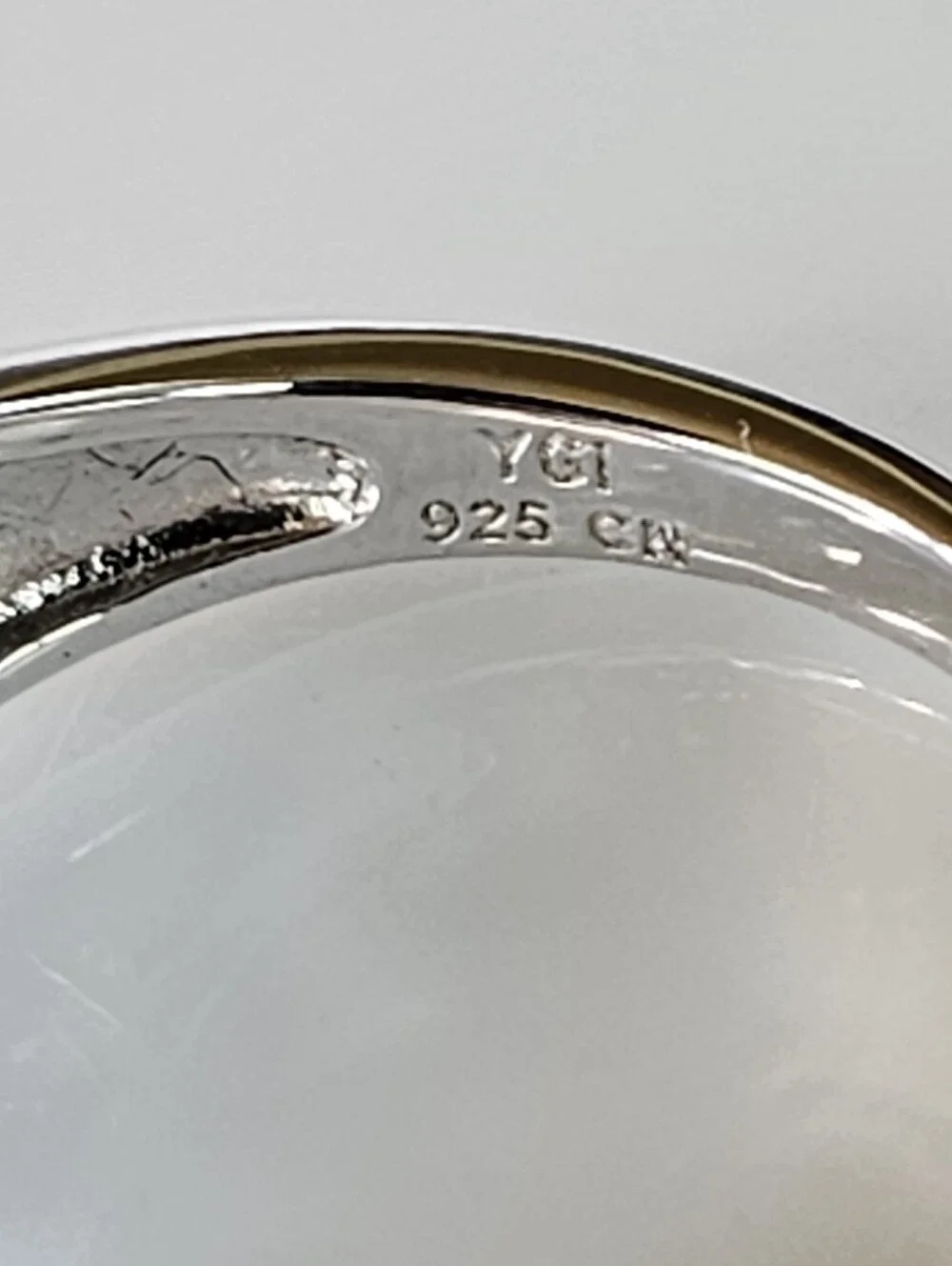 Sparkling 4.72 Carat Diamond Simulant Ring Sterling Silver Rhodium Overlay Sz 8!